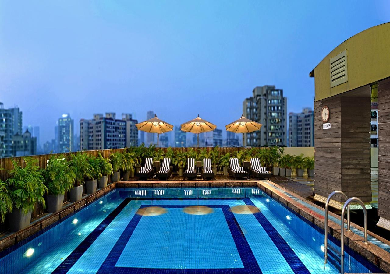 Radisson Mumbai Goregaon Hotel Exterior photo